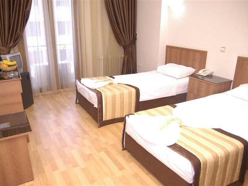 Beyaz Kugu Hotel Istanbul Exterior photo